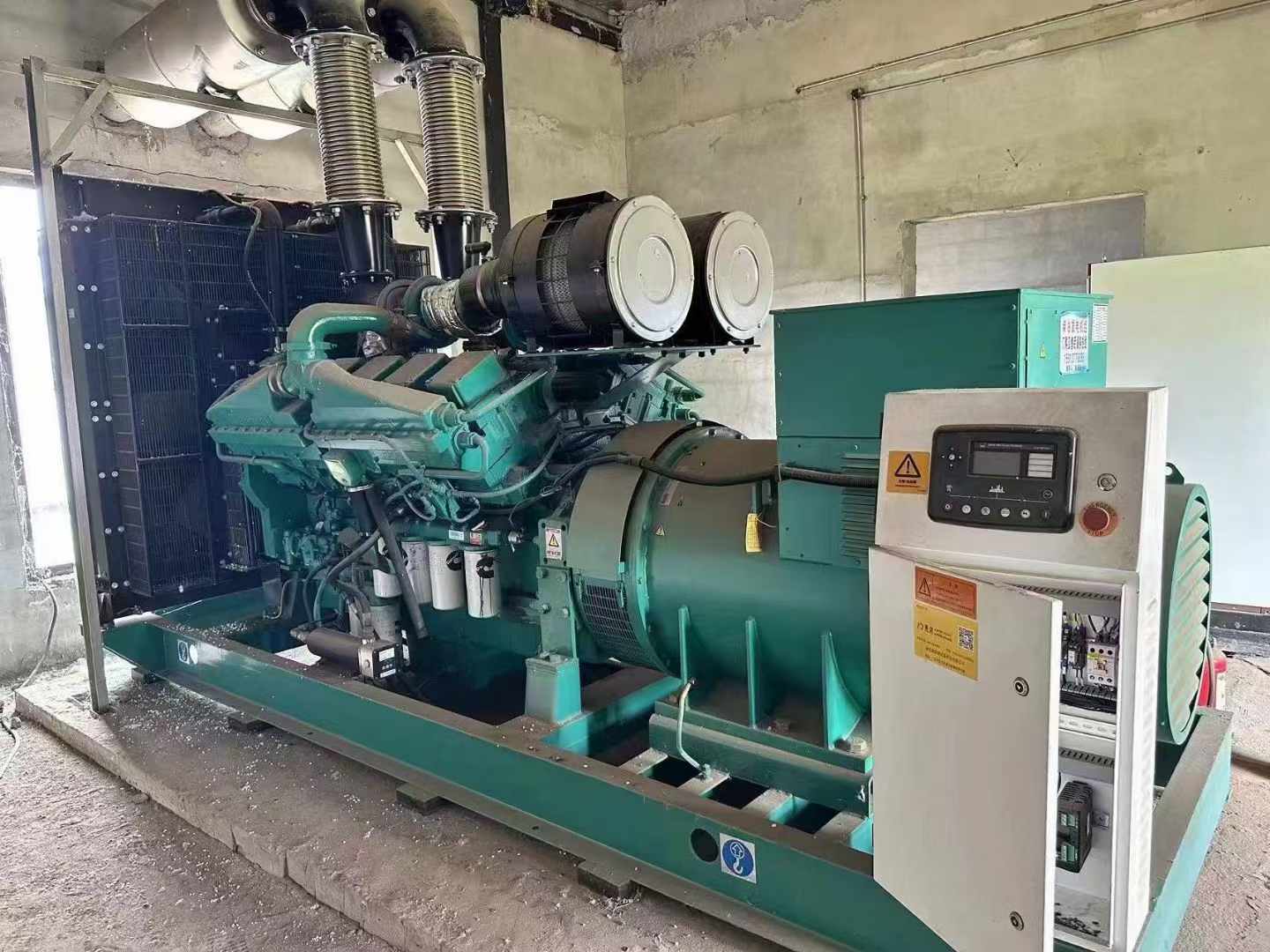 矿区无功补偿装置的性能评估需要考虑哪些因素？