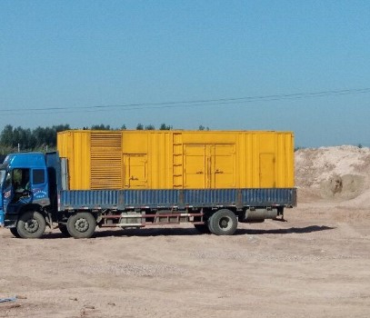 矿区海拔3000m以上地区的变压器外绝缘距离应如何确定？