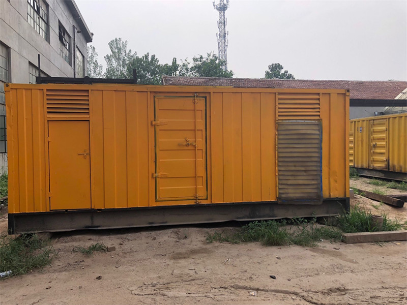 矿区发电机出租进行负载测试时，电瓶电量不足的具体判断标准是什么？